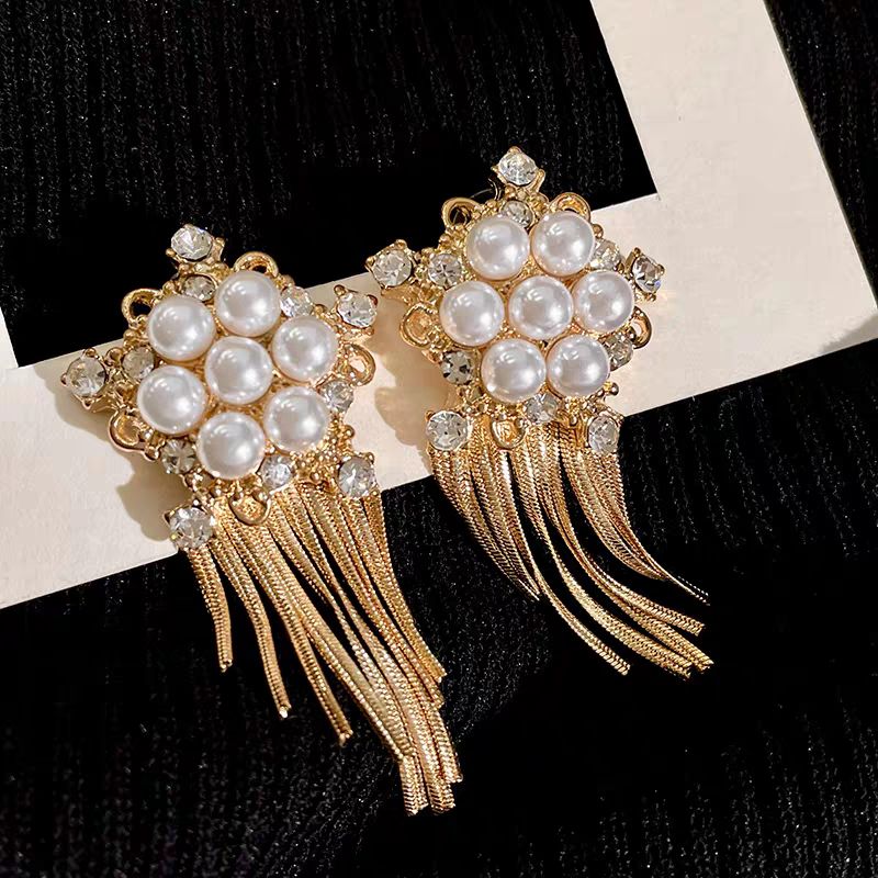 Pearl with diamond tassel elegant earrings
