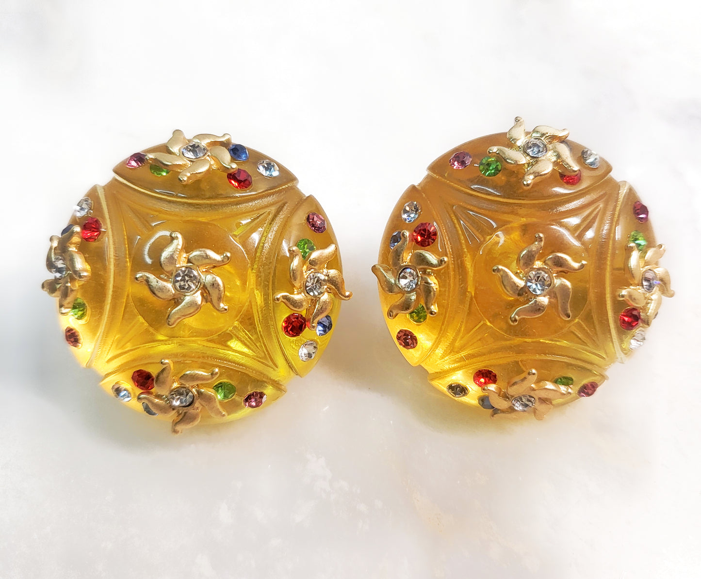 Crystal clear very rare yellow round earring clip with colored rhinestones