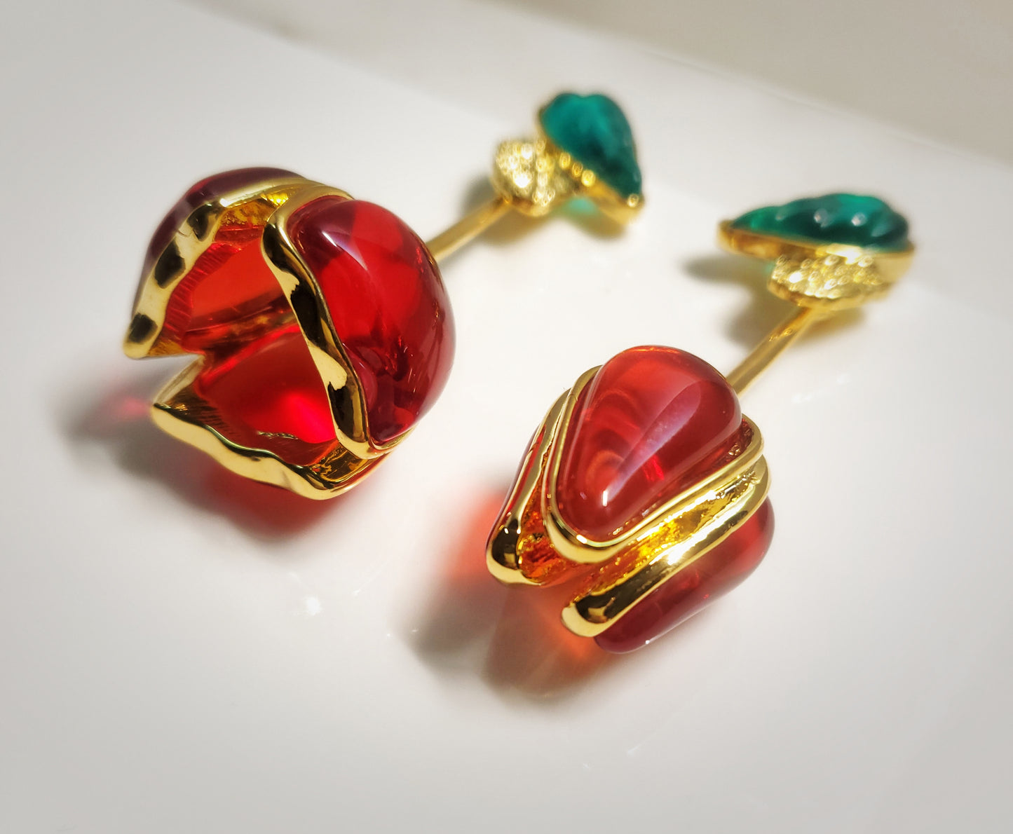 Asymmetry tulip red and green long earrings