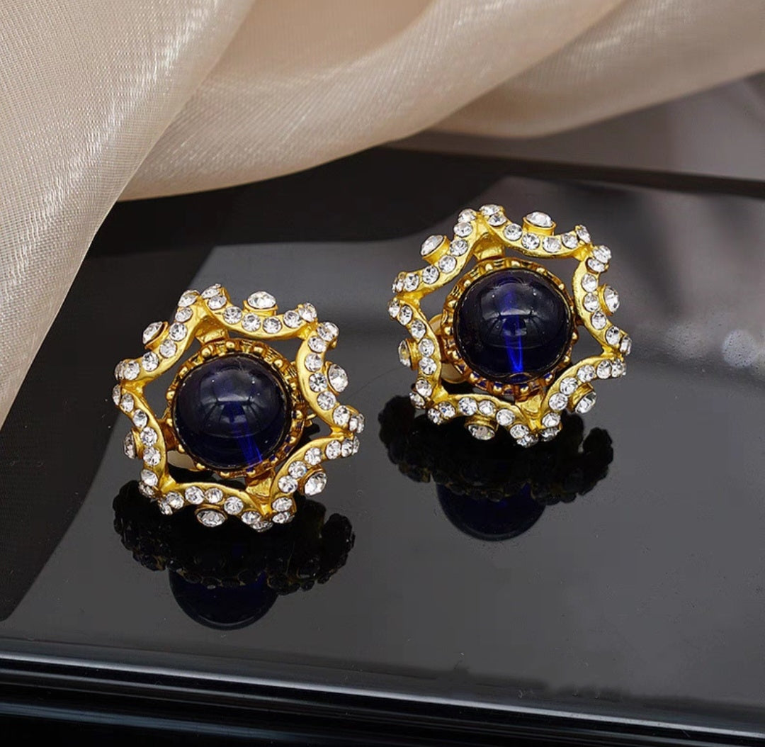 Full setting zirconia earrings perfect for evening dresses