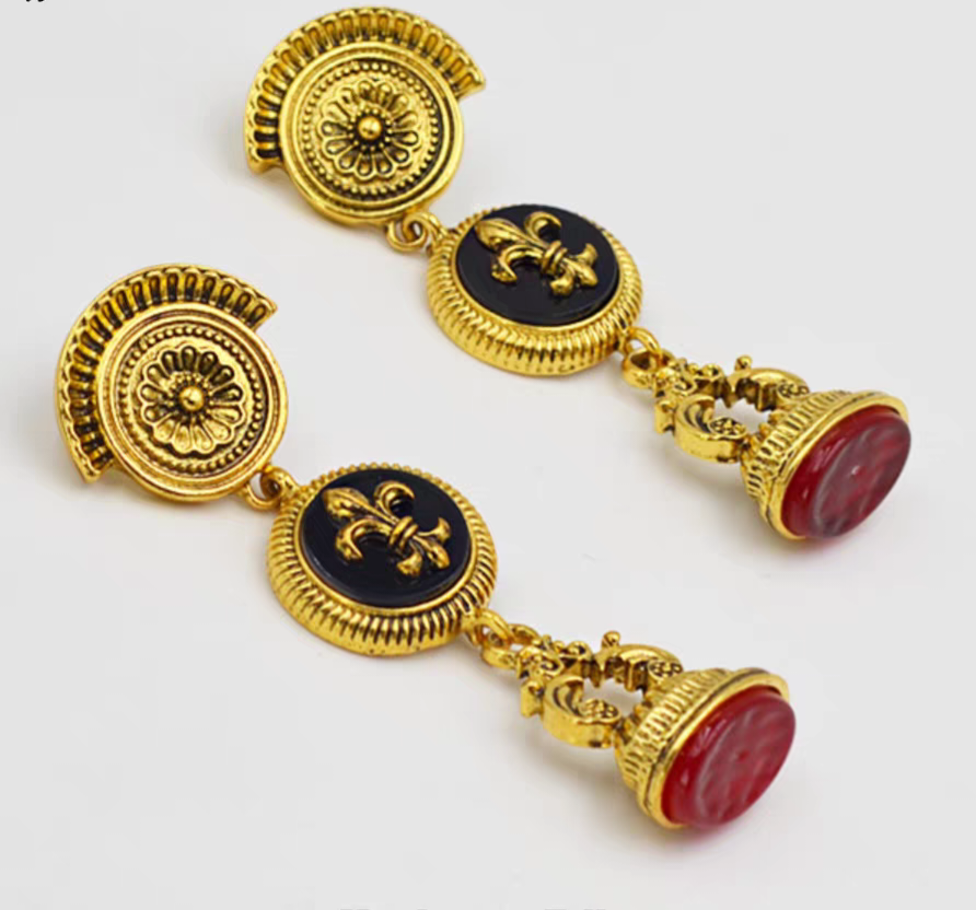 Elegant red stamp vintage style  earrings