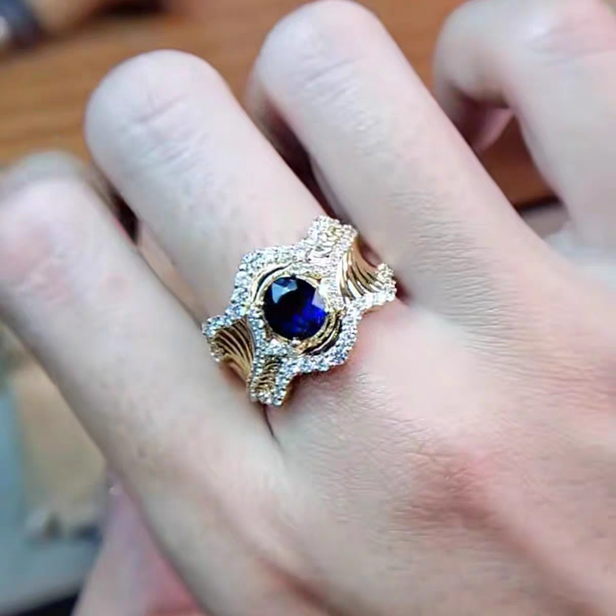 Royal blue buccellati style free size adjustable ring