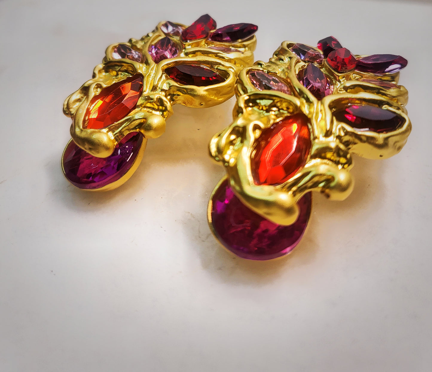 Red pink stone perfect match in gold vintage style earrings