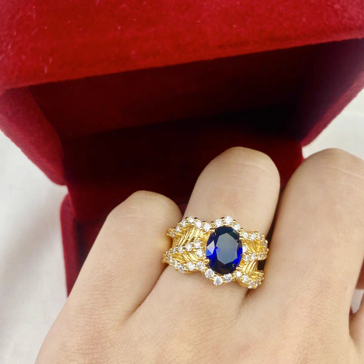 Royal blue buccellati style free size adjustable ring