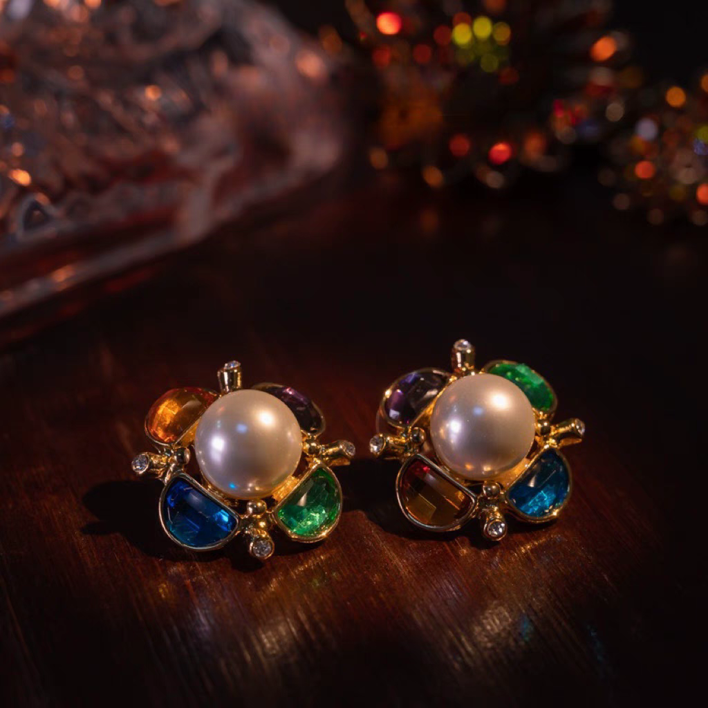 Colorful gem with pearl royal style earrings