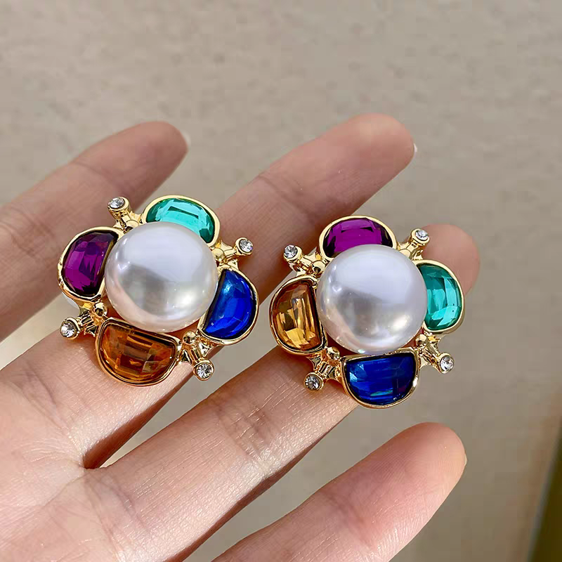 Colorful gem with pearl royal style earrings