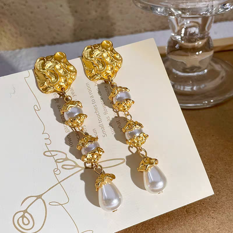 Elegant simulate pearls long earrings